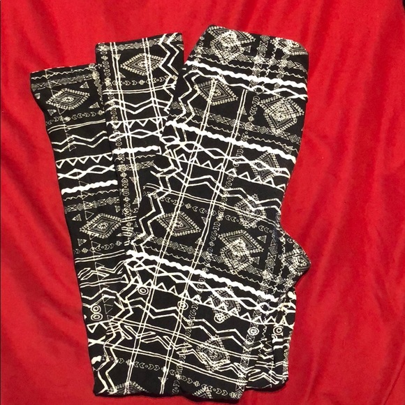 LuLaRoe Tween - Picture 1 of 2